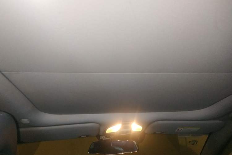 Used Hyundai Santa Fe 2013 2.0T Automatic All-Wheel Drive Top Trim