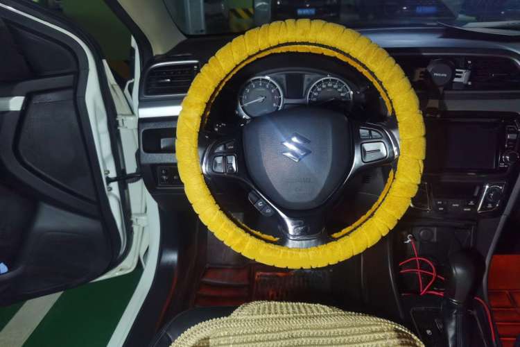 Used Suzuki Alivio 2015 1.6L Automatic Luxury Model
