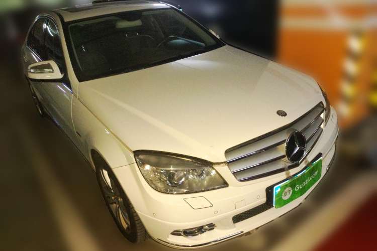 Used Mercedes-Benz C-Class 2008 C 200K Fashion Model Front Right 45 Deg