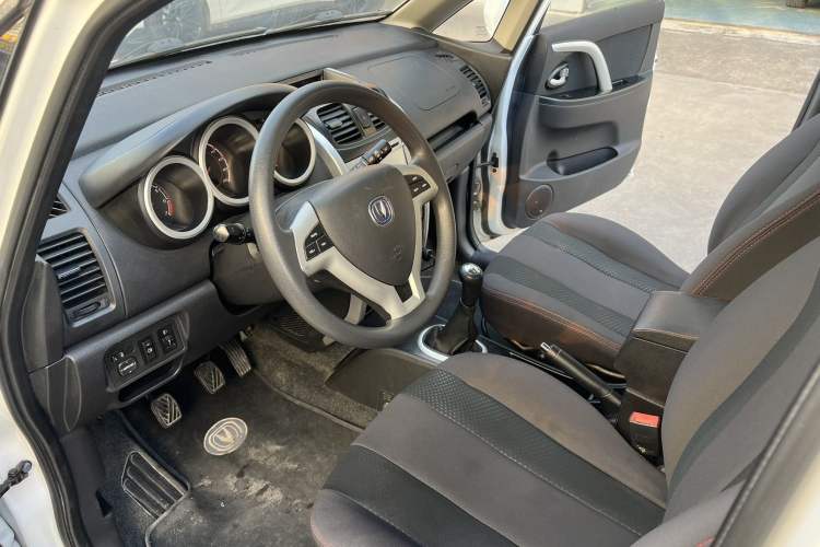 Used Changan CX20 2014 1.4L Manual Sport Version China IV Standard