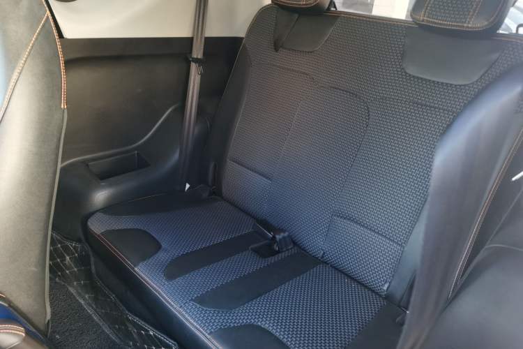 Used Chery New Energy Little Ant 2019 4-Seater Smart Edition 35 kWh Interior 1