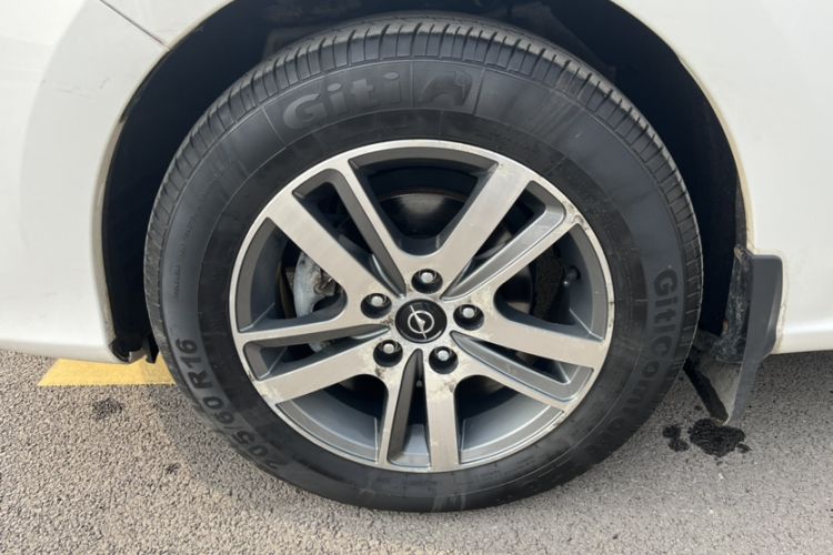 Used Haima V70 2016 2.0L Manual - Comfort Edition 6 Seats