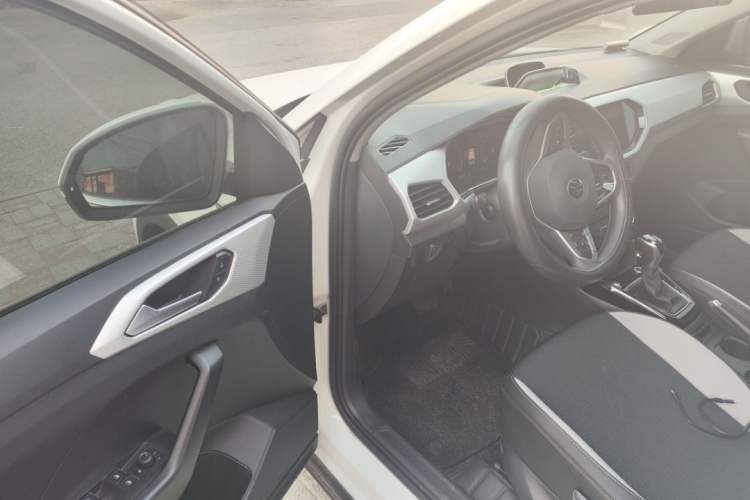 Used Volkswagen Tacqua 2020 1.5L Automatic Yue
