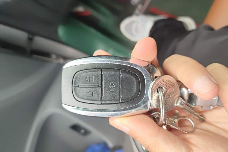 Used SAIC MAXUS T70 2020 2.0T Diesel Automatic 4x4 Australian Version with Long Bed and High Ground Clearance