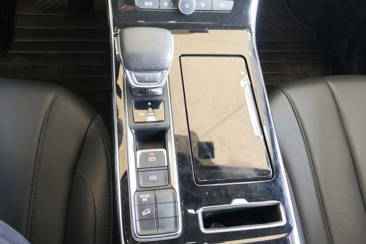 Used Roewe RX5 MAX 2019 300TGI Automatic 4G Connect Luxury Edition
