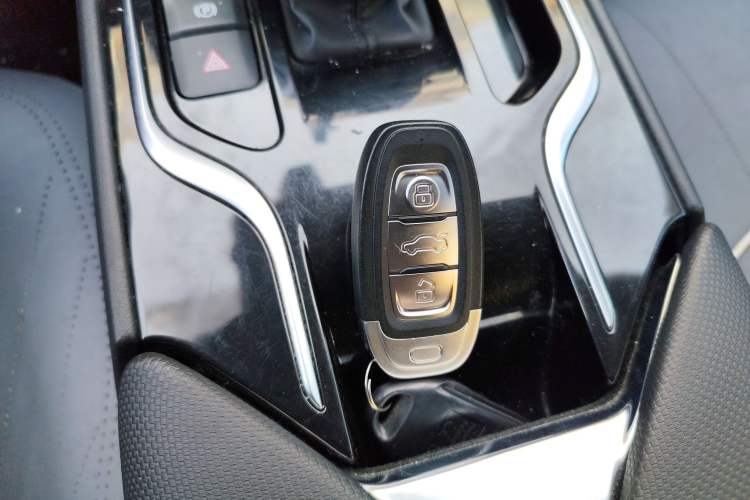 Used Hongqi E-QM5 2023 620km PLUS