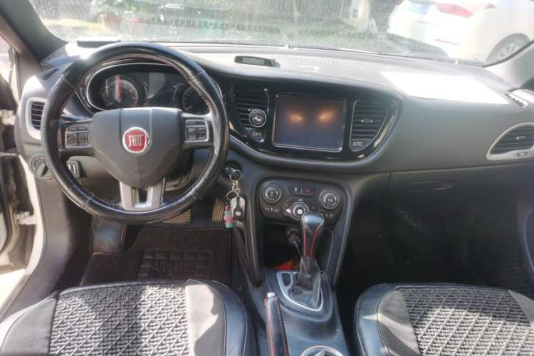 Used Fiat Viaggio 2013 1.4T Anniversary Edition
