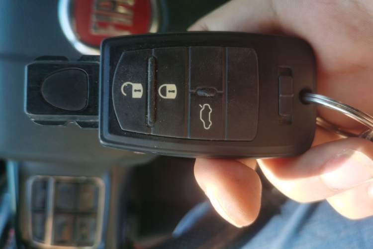 Used Fiat Viaggio 2013 1.4T Anniversary Edition
