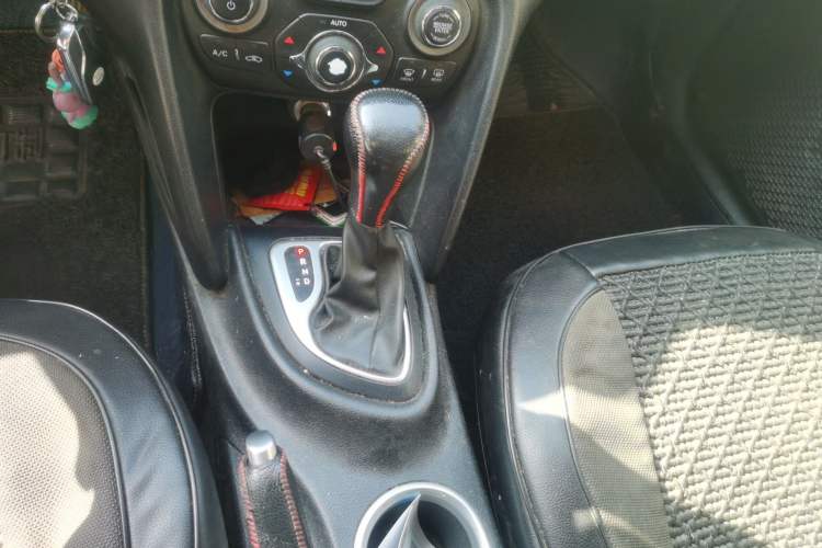 Used Fiat Viaggio 2013 1.4T Anniversary Edition
