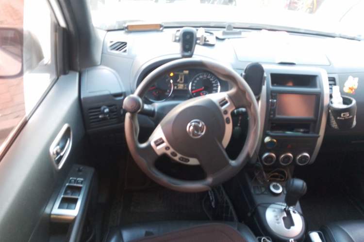 Used Dongfeng Fengdu MX6 2016 2.0L CVT 4x4 Dream Edition
