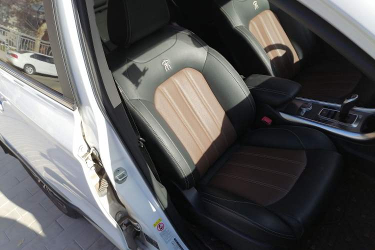 Used BYD Song New Energy 2017 Song EV300 Prestige Model Right Front Seat