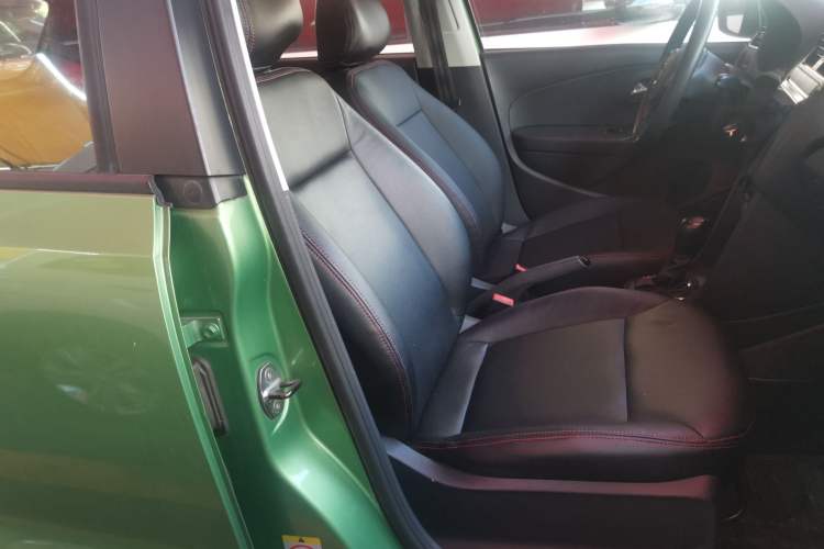 Used Volkswagen Polo 2013 1.4L Automatic Comfort Edition
