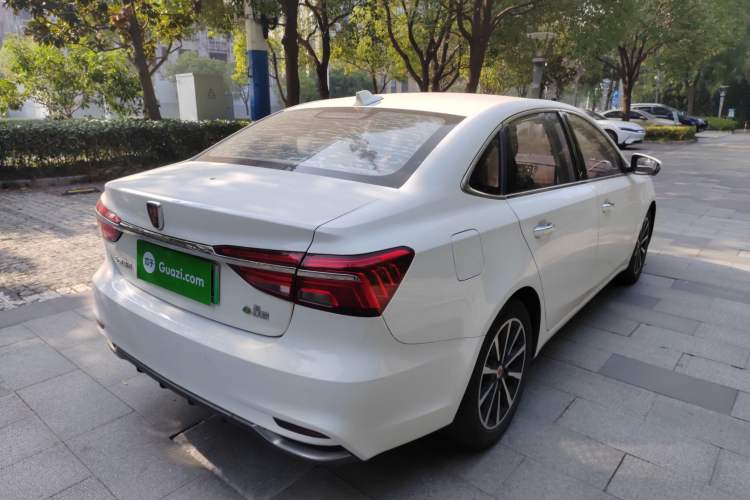 Used Roewe i6 New Energy 2017 45T Hybrid Connective Smart Luxury Edition

