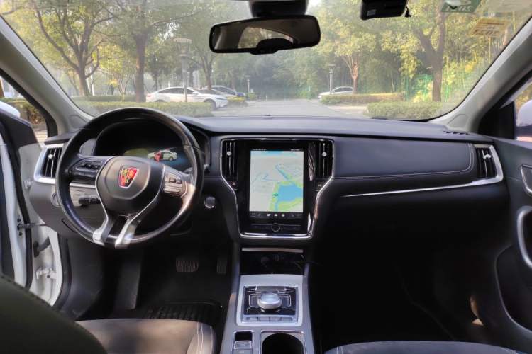 Used Roewe i6 New Energy 2017 45T Hybrid Connective Smart Luxury Edition
