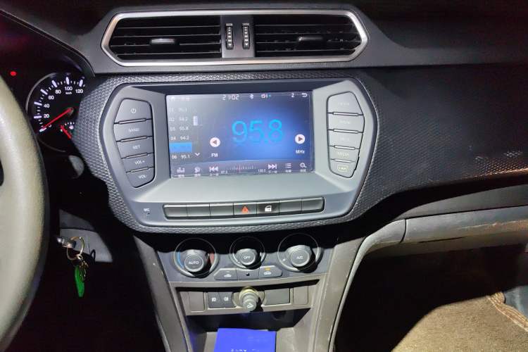 Used Great Wall Wingle 5 2020 2.4L Gasoline 2WD Elite Model Big Double Cab China VI Emission Standard 4K22D4M
