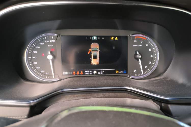 Used Roewe RX8 2018 30T Smart Connectivity All-Wheel Drive Supreme Edition
