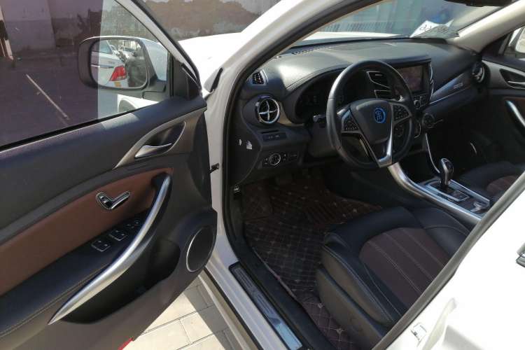 Used BYD Song New Energy 2017 Song EV300 Prestige Model Driver Seat