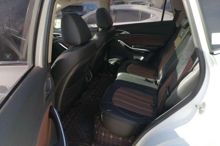 Used BYD Song New Energy 2017 Song EV300 Prestige Model Left Rear Seat