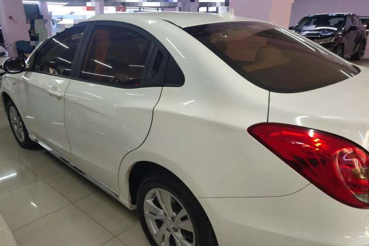 Used GAC Trumpchi GA3S Vision 2014 1.6L Automatic Luxury ESP Version
