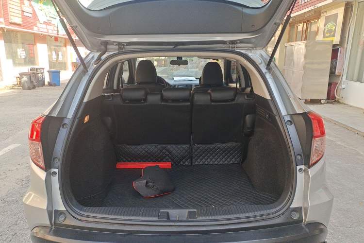 Used Honda Vezel 2017 1.5L CVT 2WD Comfort Model
