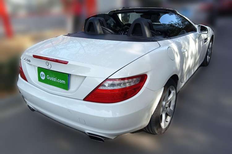 Used Mercedes-Benz SLK-Class 2011 SLK 200 Fashion Model
