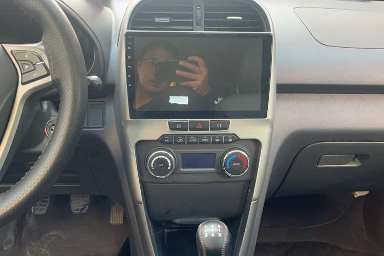 Used Chery Tiggo 3 2014 1.6L Manual Zhishang Edition
