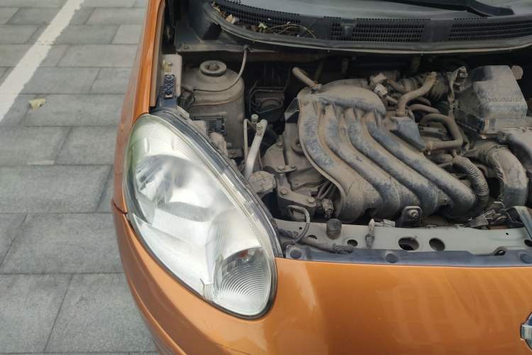 Used Nissan March 2010 1.5L Automatic Easy-Style Version
