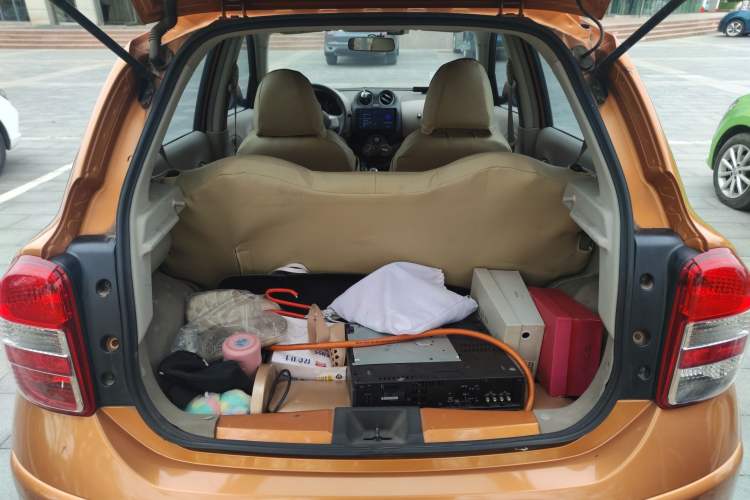 Used Nissan March 2010 1.5L Automatic Easy-Style Version
