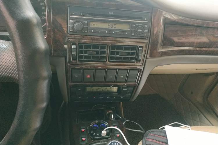 Used Volkswagen Santana Vista 2008 1.8L Manual Comfort Edition Audio And AC Panel