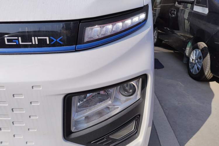 Used Farizon Xingxiang V 2023 V6E Zhonghang Lithium Battery 38.64kWh Value Edition
