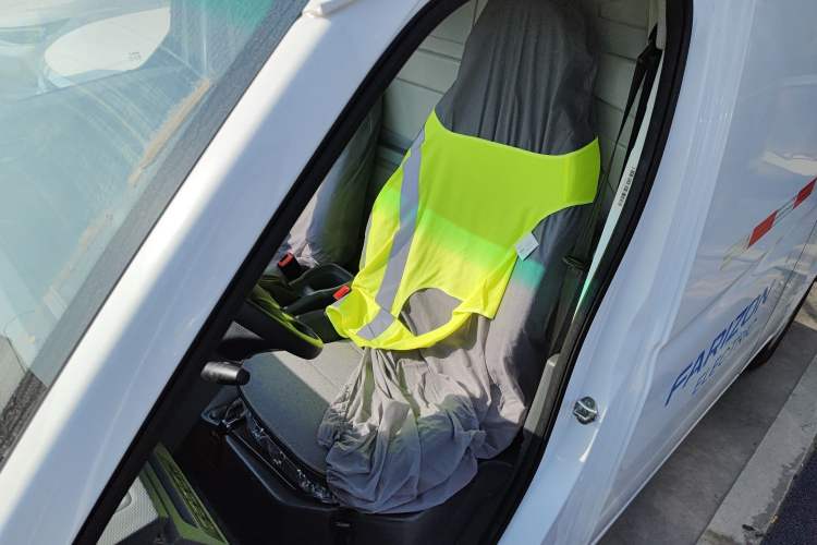 Used Farizon Xingxiang V 2023 V6E Zhonghang Lithium Battery 38.64kWh Value Edition
