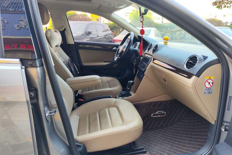 Used Volkswagen Jetta 2015 1.6L Automatic Luxury Model