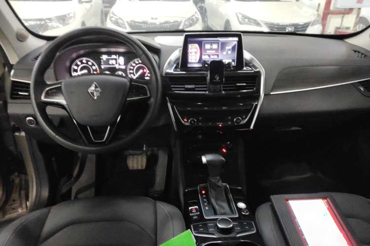 Used BORGWARD BX5 2020 20TGDI Automatic Two-Wheel Drive Pioneer Edition
