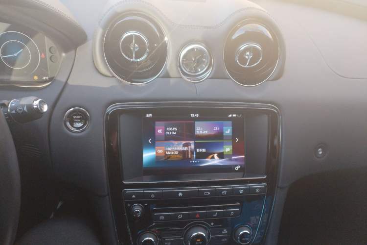 Used Jaguar XJ 2016 XJL 3.0 SC Four-Wheel Drive Panoramic Business Edition