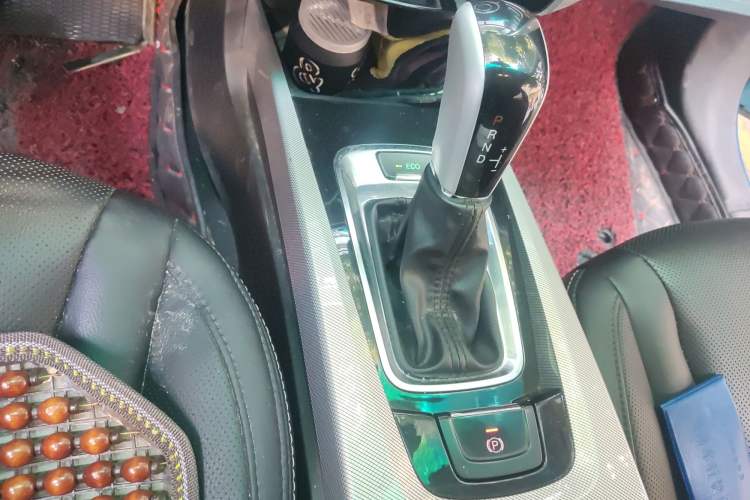 Used Luxgen U6 SUV 2015 1.8T Enhanced Charm Edition
