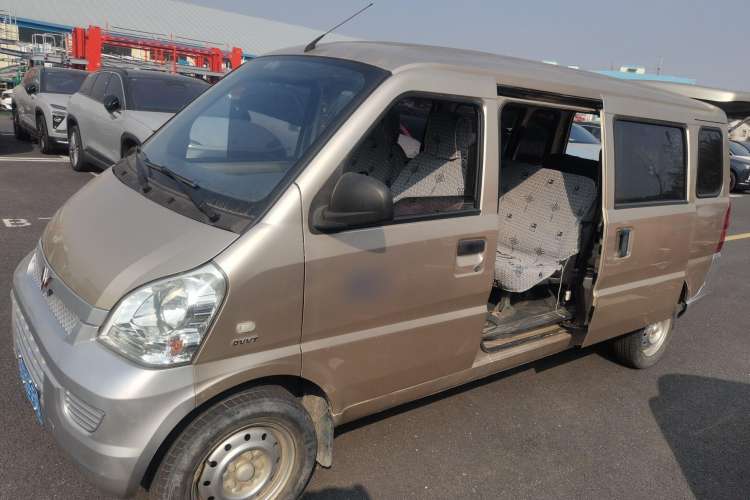 Used Wuling Rongguang 2017 1.5L Extended Basic Version