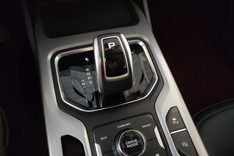 Used Geely Auto Haoyue 2020 1.8TD DCT Flagship 7-Seater
