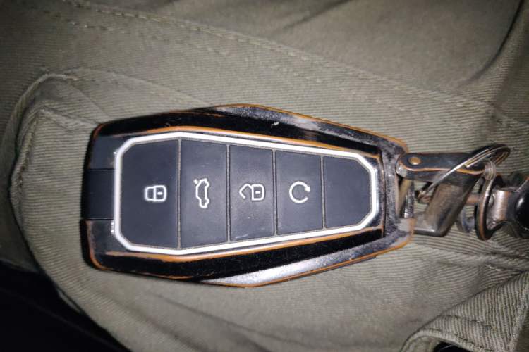 Used Geely Auto Haoyue 2020 1.8TD DCT Flagship 7-Seater
