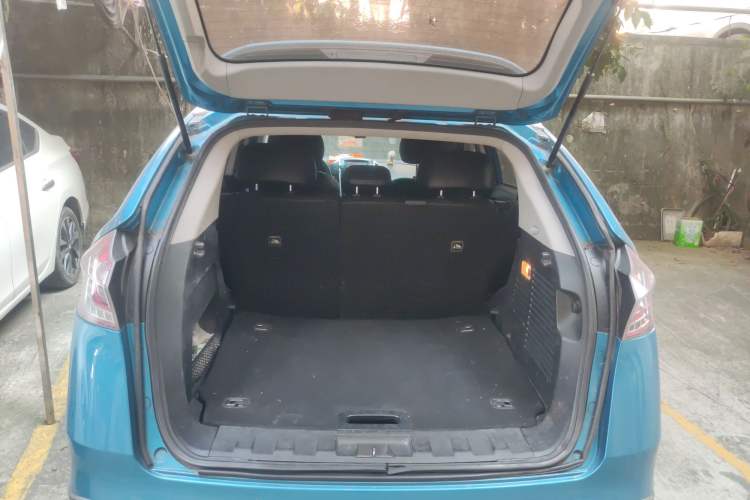 Used Luxgen U6 SUV 2015 1.8T Enhanced Charm Edition
