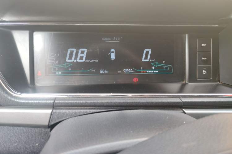 Used CHANGAN KAICHENG Oushang A600 2016 1.5L Manual Luxury 7-Seater Odometer Close Up