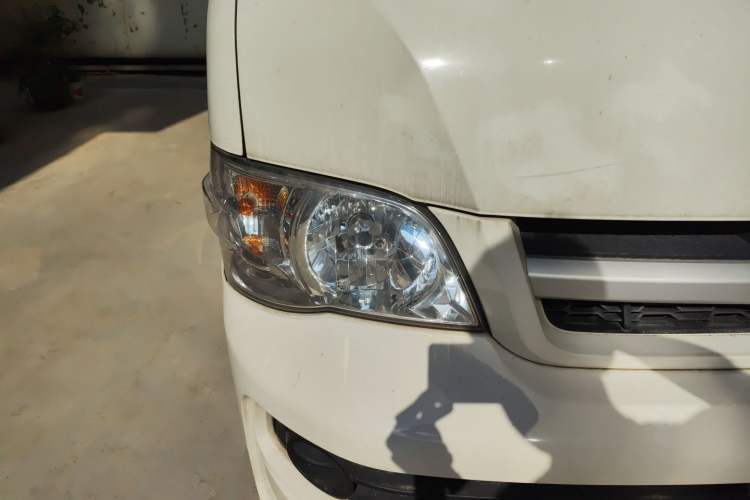 Used Jinbei Hiace 2016 2.2L Luxury Version V22
