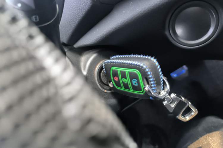 Used Dongfeng Fengon S560 2018 1.8L Manual Comfort 7-Seater Vehicle Key