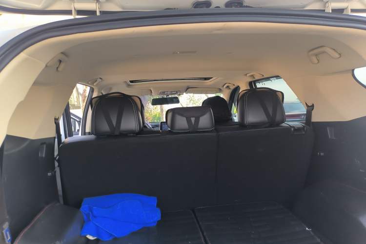 Used Dongfeng Fengon S560 2018 1.8L Manual Comfort 7-Seater Headliner