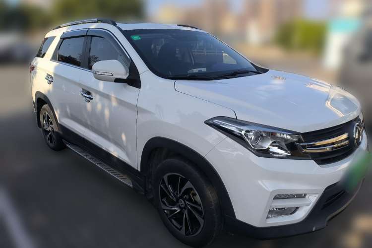 Used Dongfeng Fengon S560 2018 1.8L Manual Comfort 7-Seater Front Right 45 Deg