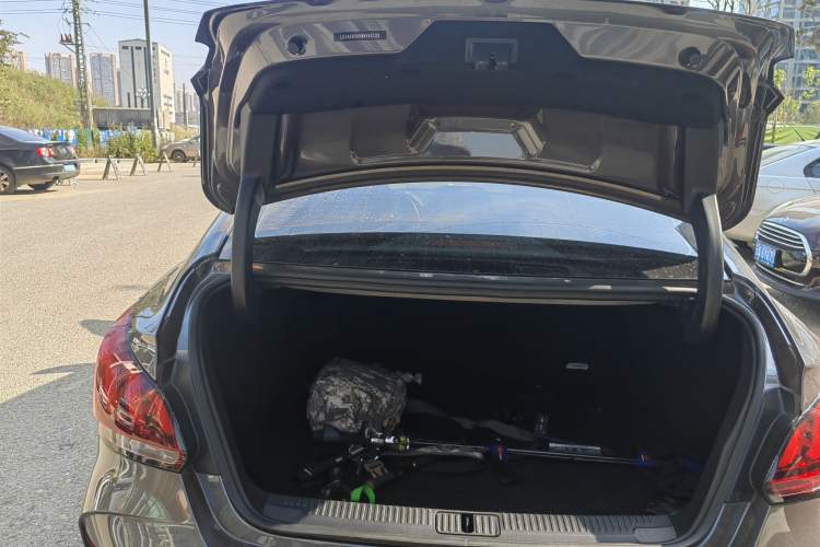 Used MG 5 2021 300TGI DCT Elegant Luxury Edition
