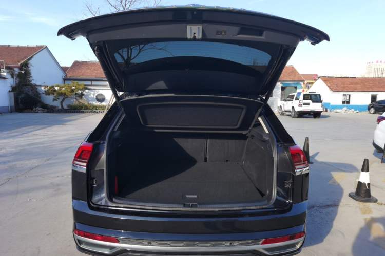 Used Volkswagen Teramont X 2020 Facelifted 330TSI Two-Wheel-Drive Luxury Edition
