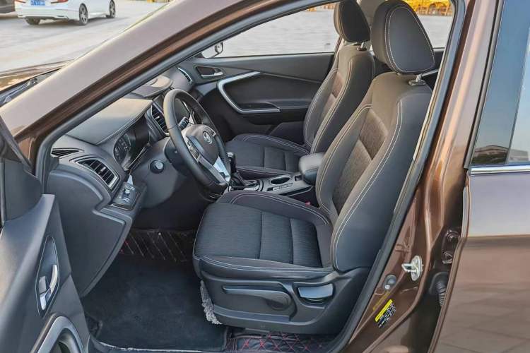 Used HYOSOW S6 2017 1.5T CVT Enjoyment Model
