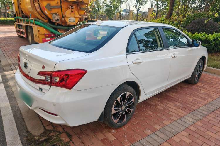 Used BYD Qin New Energy 2015 1.5T Dual-Crown Flagship Plus Edition