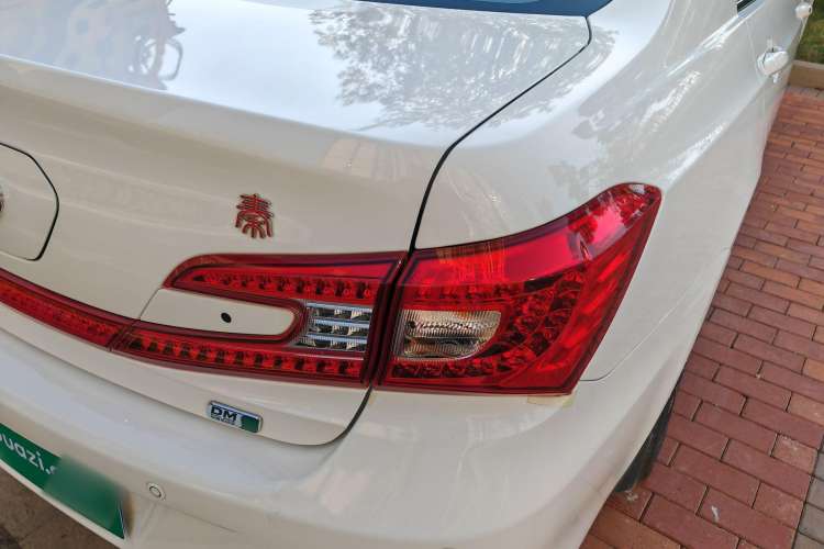 Used BYD Qin New Energy 2015 1.5T Dual-Crown Flagship Plus Edition