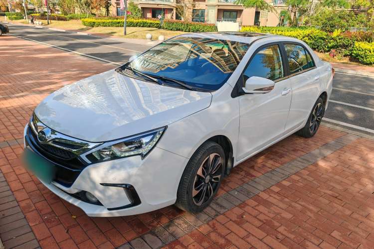Used BYD Qin New Energy 2015 1.5T Dual-Crown Flagship Plus Edition
